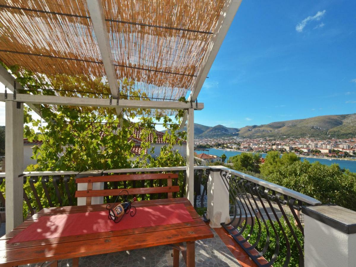 Apartment Poseidon Trogir Exteriör bild