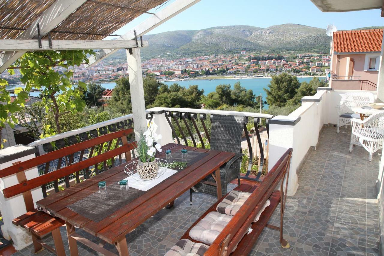 Apartment Poseidon Trogir Exteriör bild
